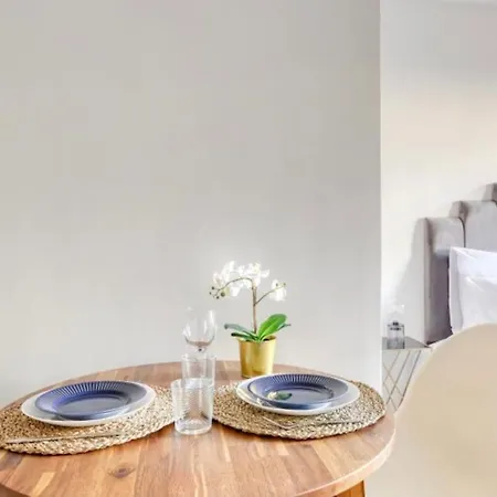 Apartment 20 M² Metro 7 A 5 Min A Pied Le Kremlin-Bicetre